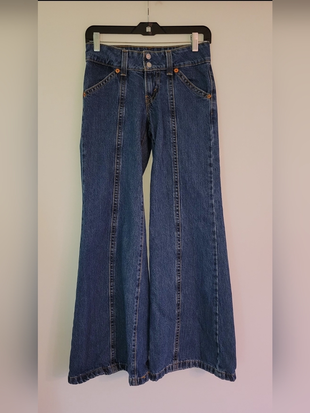Levi's Premium Noughties Bell Low Rise Bell Bottom Jeans Women's Size 25